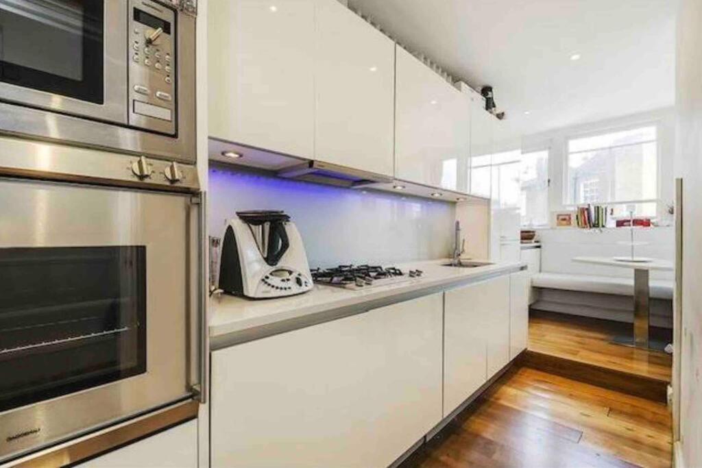 Stunning Grand 2 Bed, 2 Bath Apartment, Londres Extérieur photo