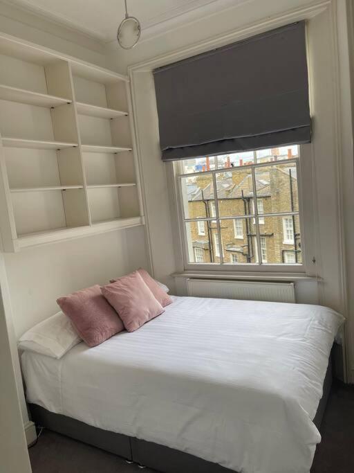 Stunning Grand 2 Bed, 2 Bath Apartment, Londres Extérieur photo